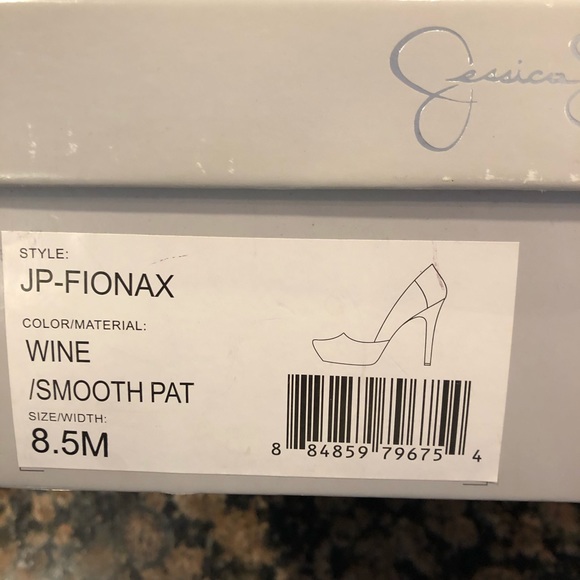 maroon pumps - Picture 2 of 4